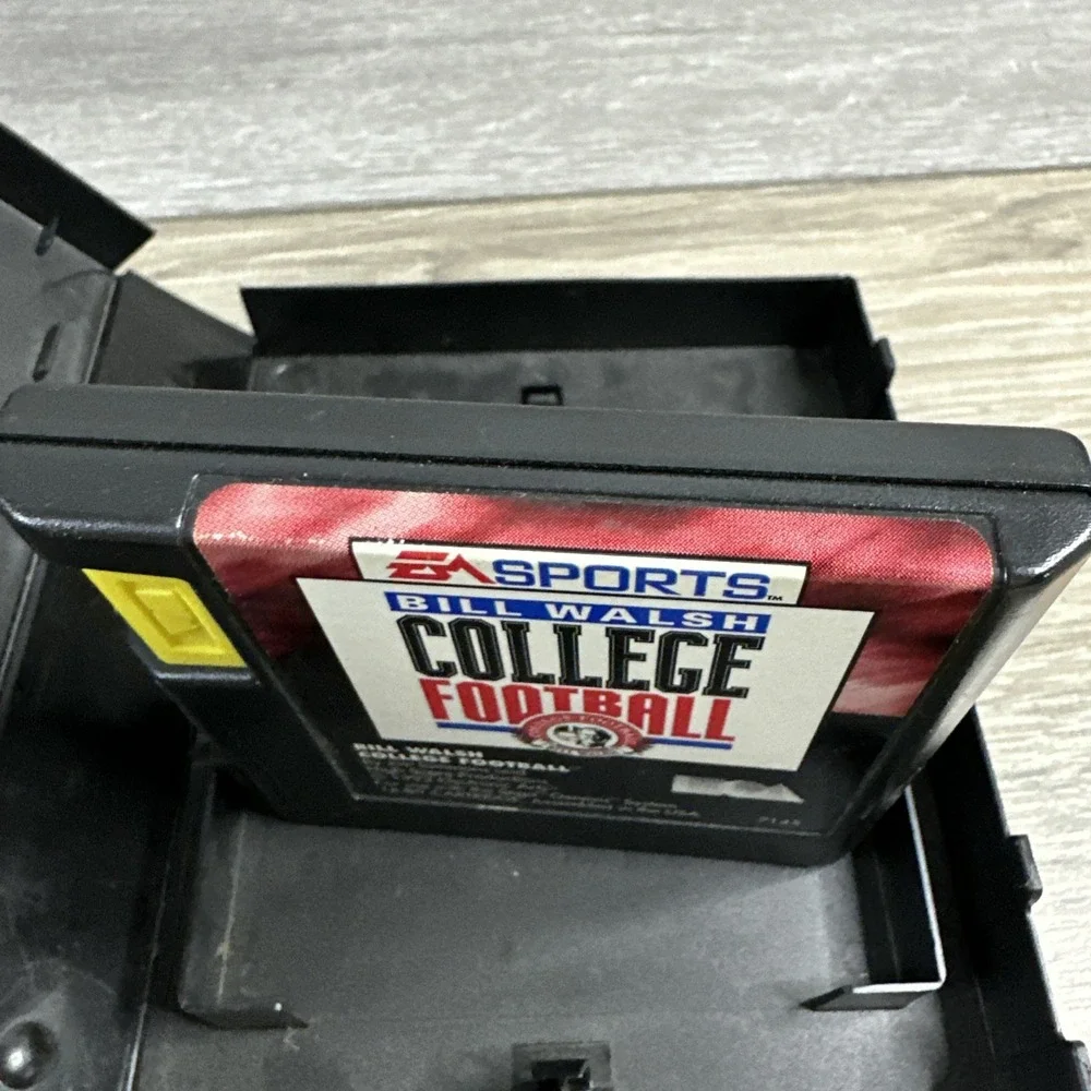 Bill Walsh‎ College Football (Sega Genesis, 1993) -no Manual